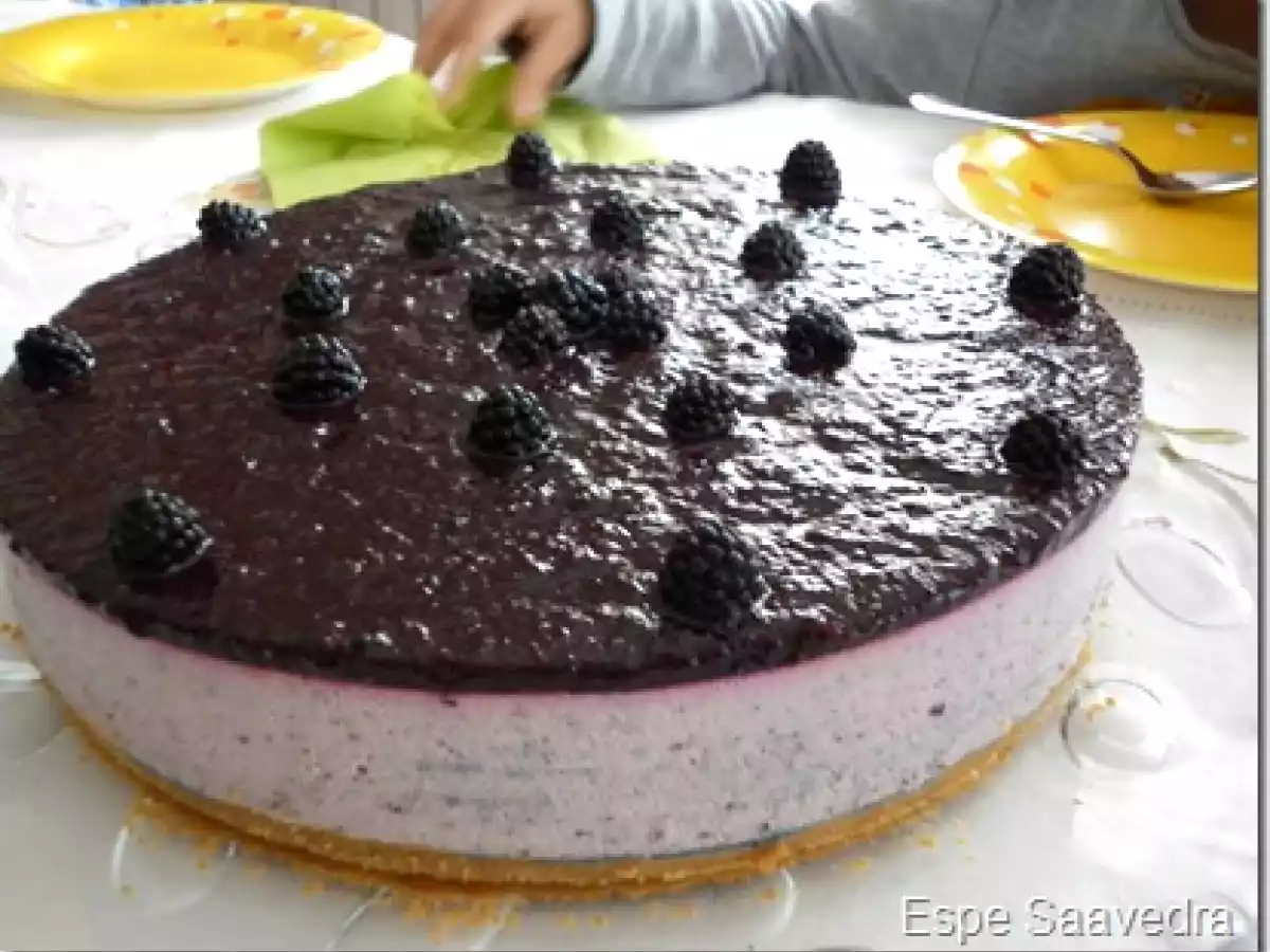 Tarta mousse de mora - foto 2