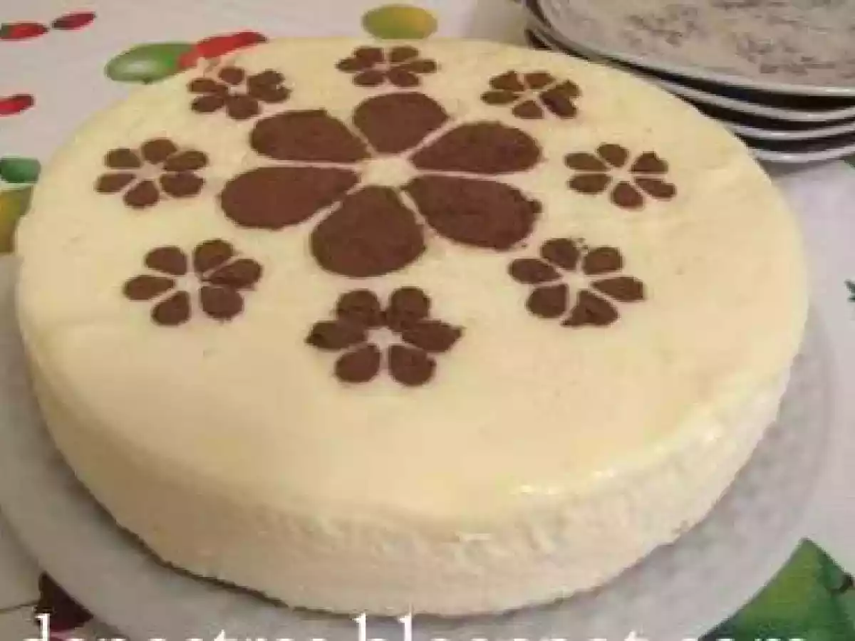 Tarta mousse de natillas