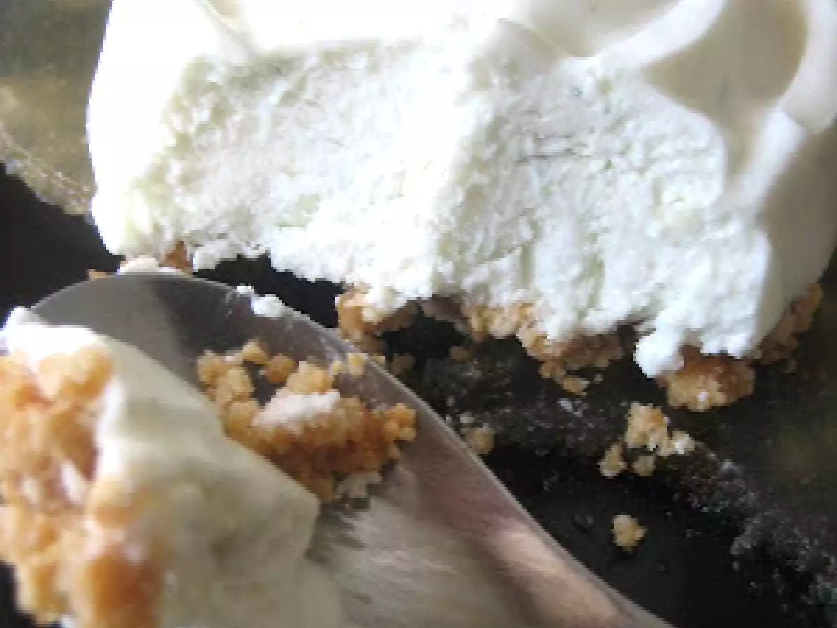 Tarta mousse de queso cabrales y dulce de manzana