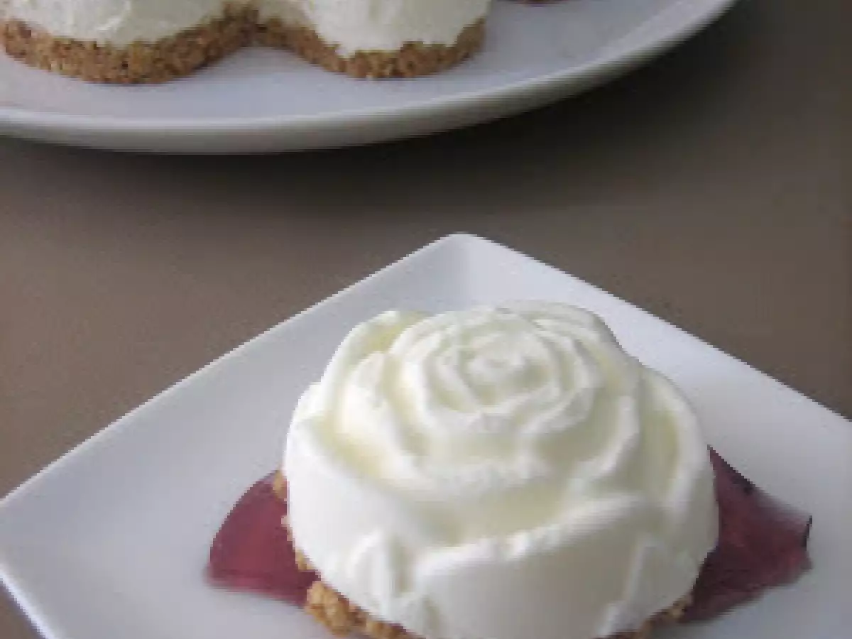 Tarta mousse de queso cabrales y dulce de manzana - foto 2