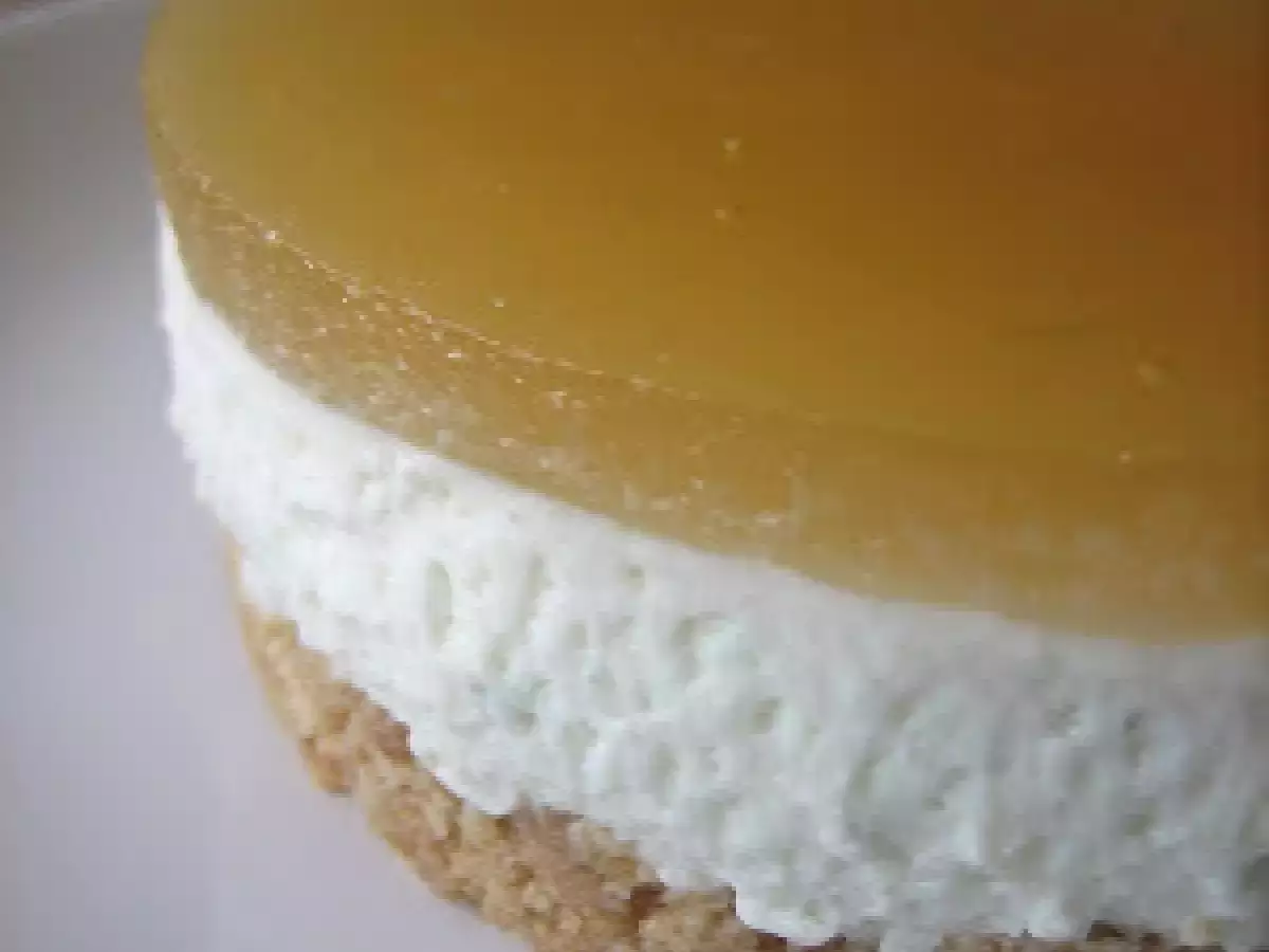 Tarta mousse de queso cabrales y dulce de manzana - foto 3