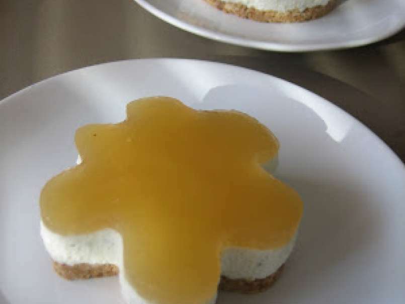 Tarta mousse de queso cabrales y dulce de manzana - foto 4