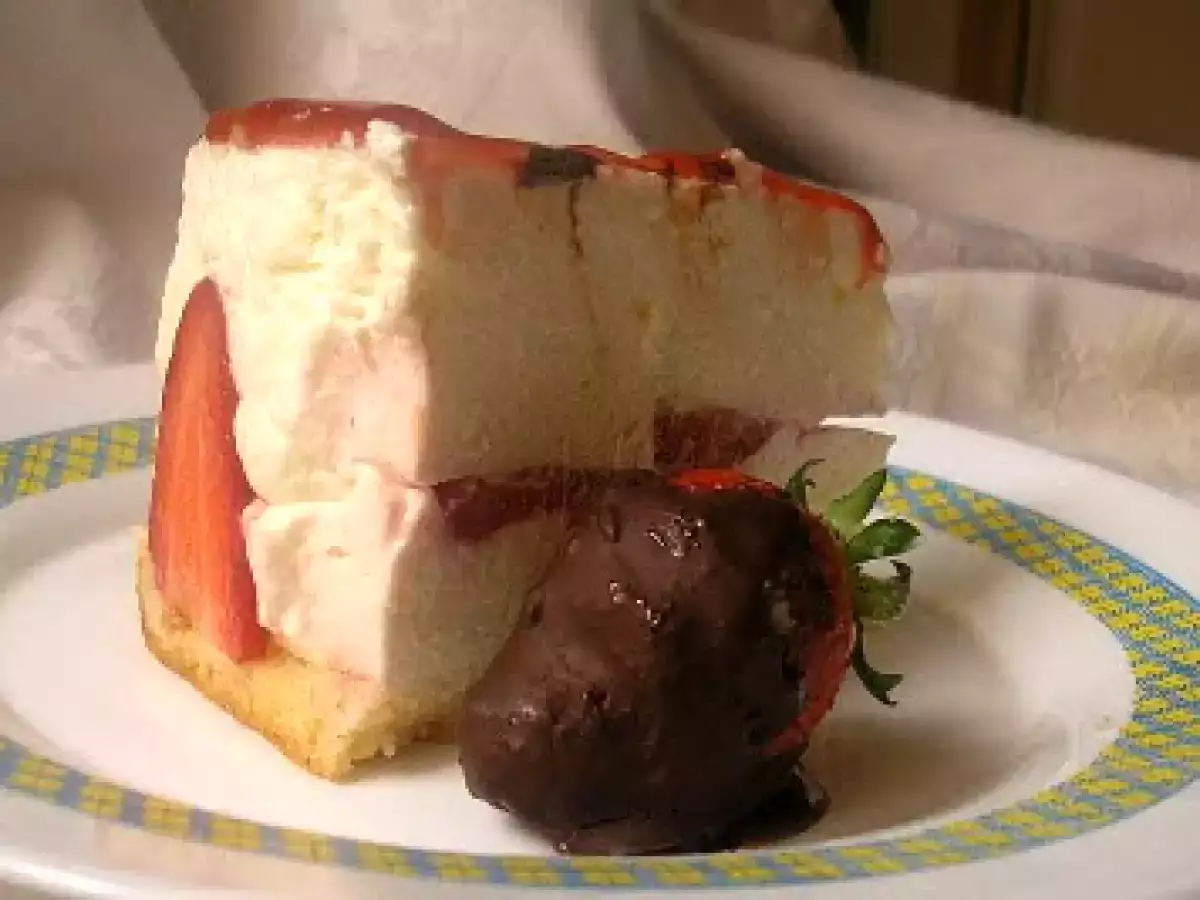 Tarta mousse de queso y fresas - foto 2