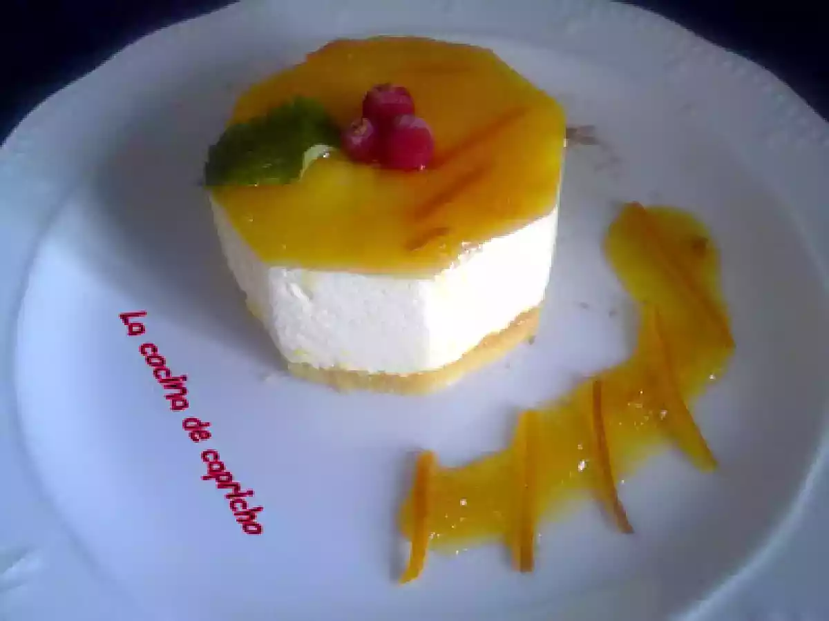 Tarta mousse de queso y naranja