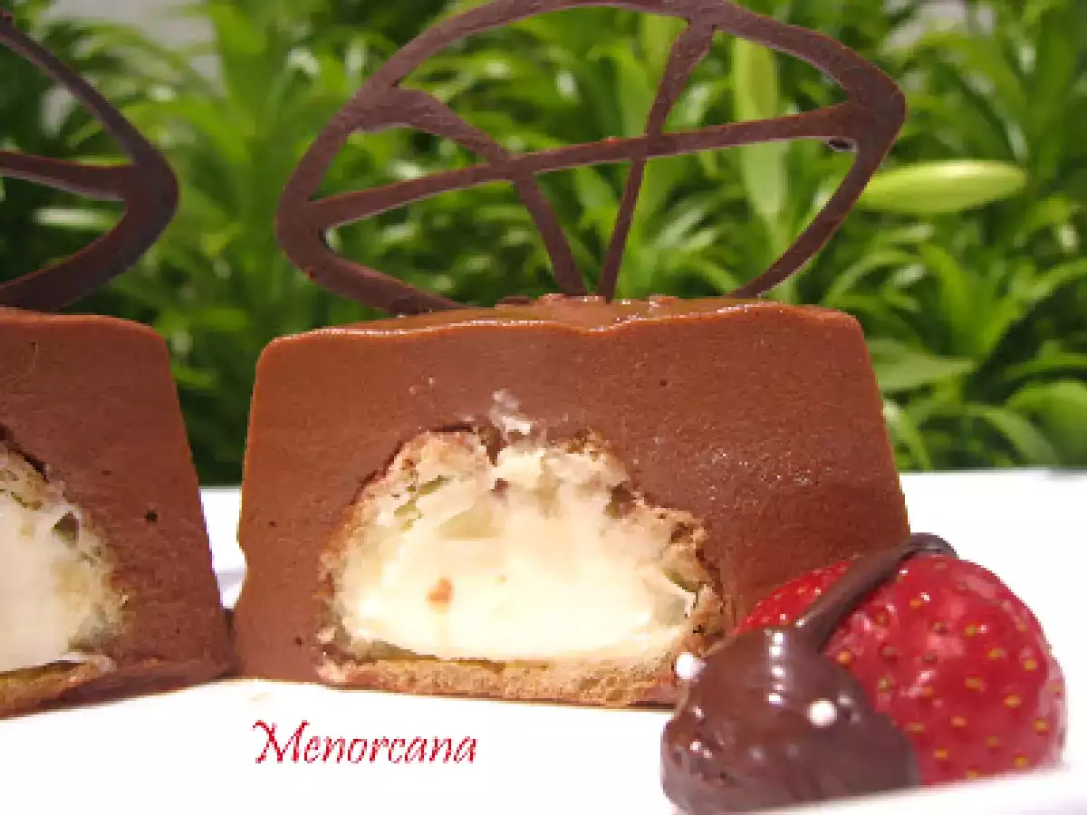 Tarta mousse irish coffee con profiteroles de nata - foto 2