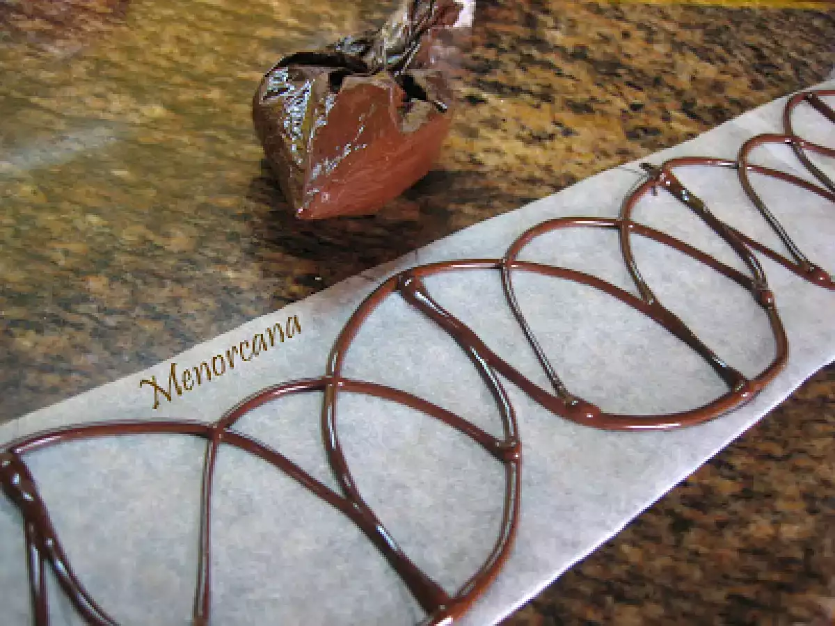 Tarta mousse irish coffee con profiteroles de nata - foto 5