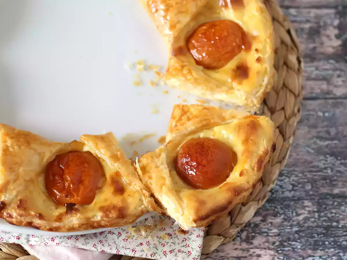 Tarta oranais - Hojaldre, crema pastelera y albaricoques - foto 4