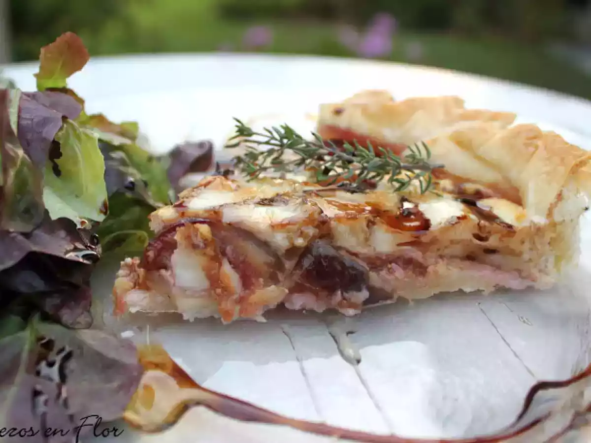 Tarta salada de higos y queso de cabra con reducción de balsámico