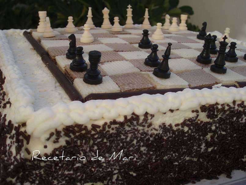 Tarta tablero de ajedrez y feliz cumpleaños, foto 1