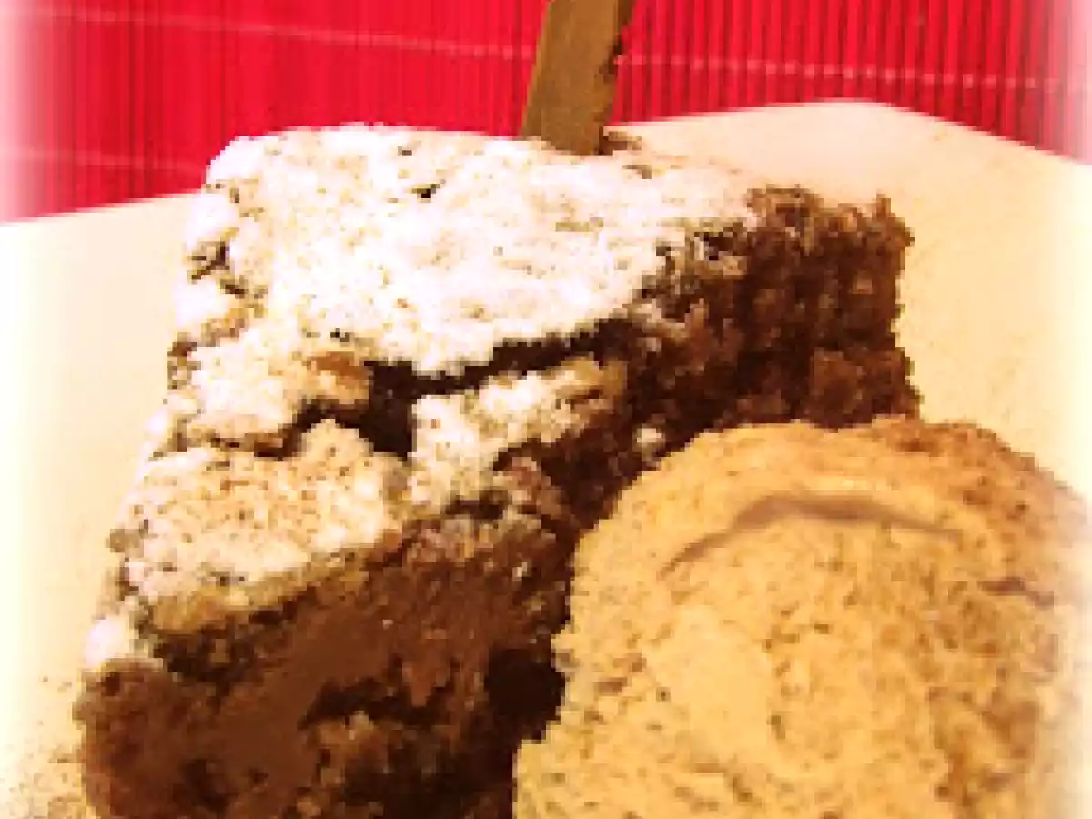 Tarta vegana de almendras y canela, rellena de nocilla con helado de avellanas - foto 2