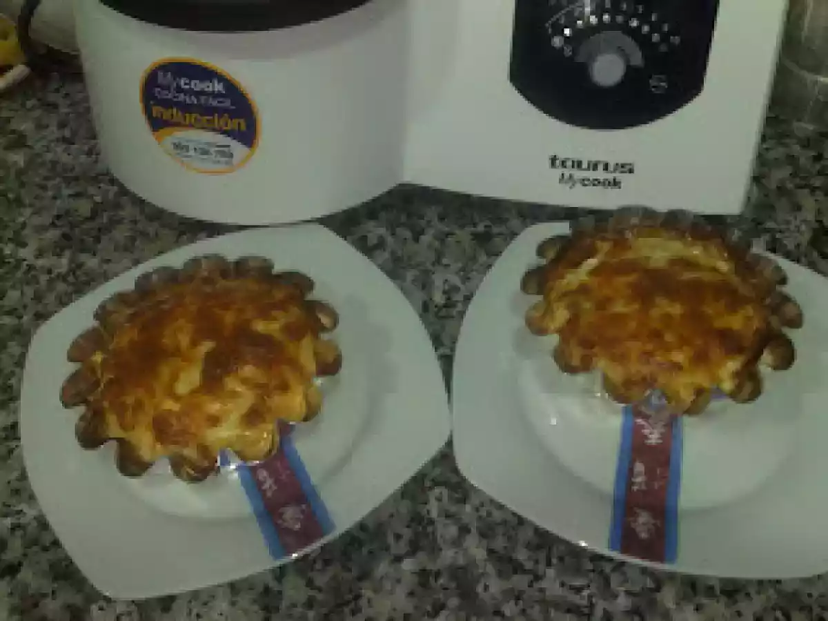 Tartaleta de huevo con jamon y queso