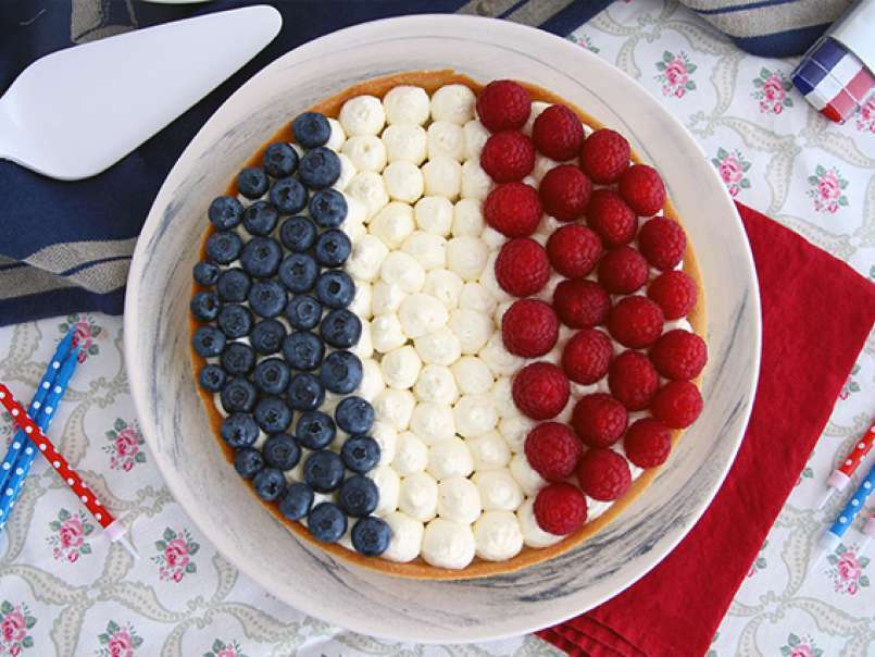 Tartaleta Francia, con arándanos y frambuesas