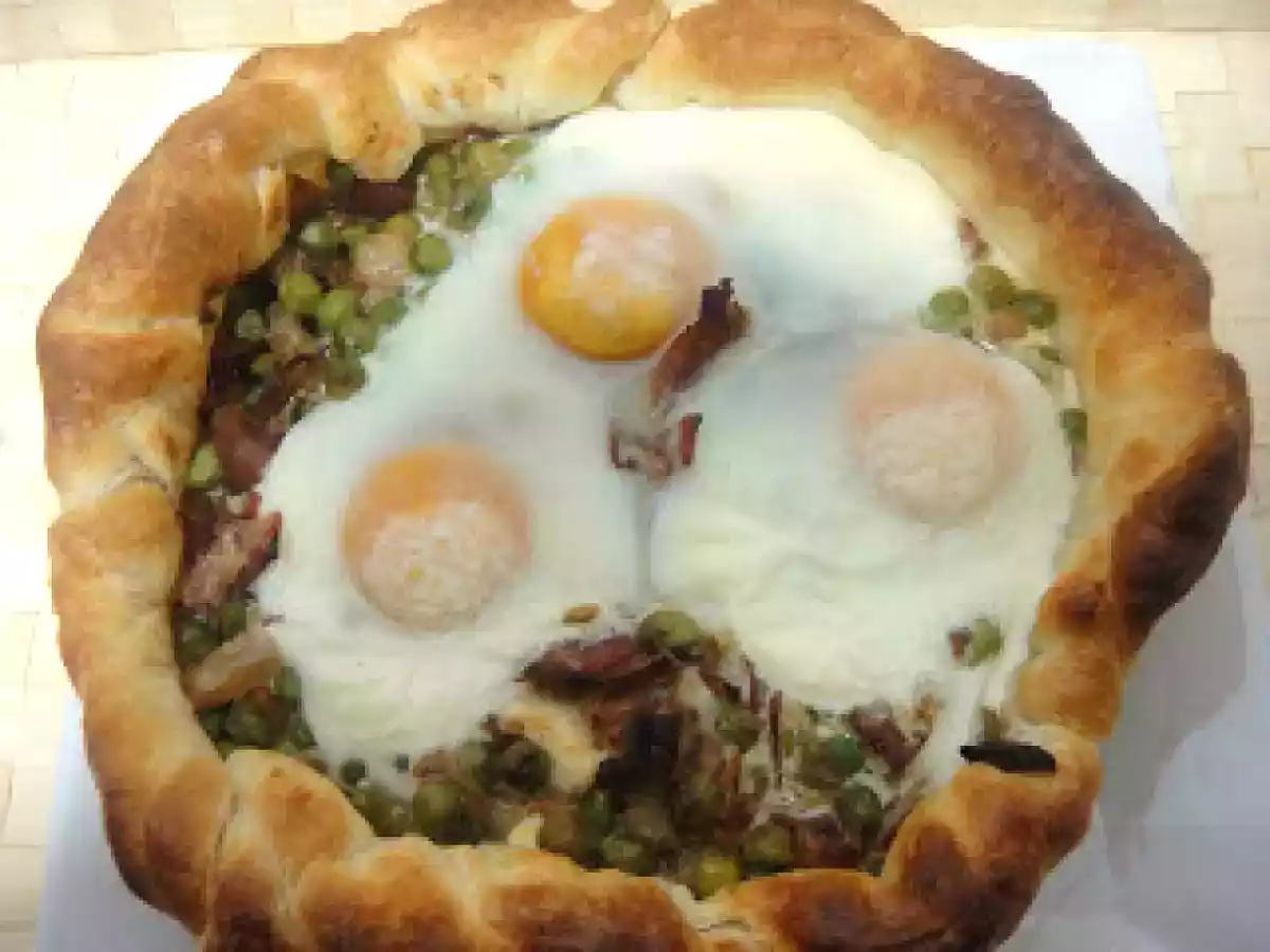 Tartaleta rústica de guisantes, jamón y huevos - foto 3