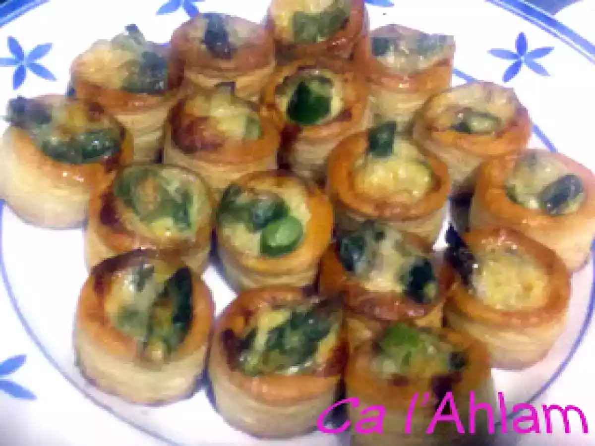 Tartaletas de espárragos con queso