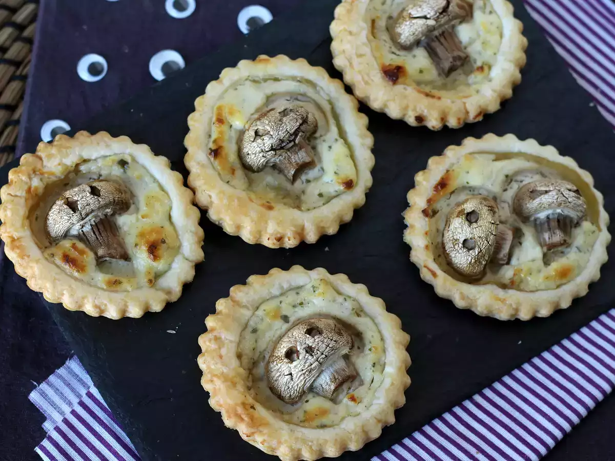 Tartaletas de Halloween con champiñones y queso crema a las finas hierbas - foto 5
