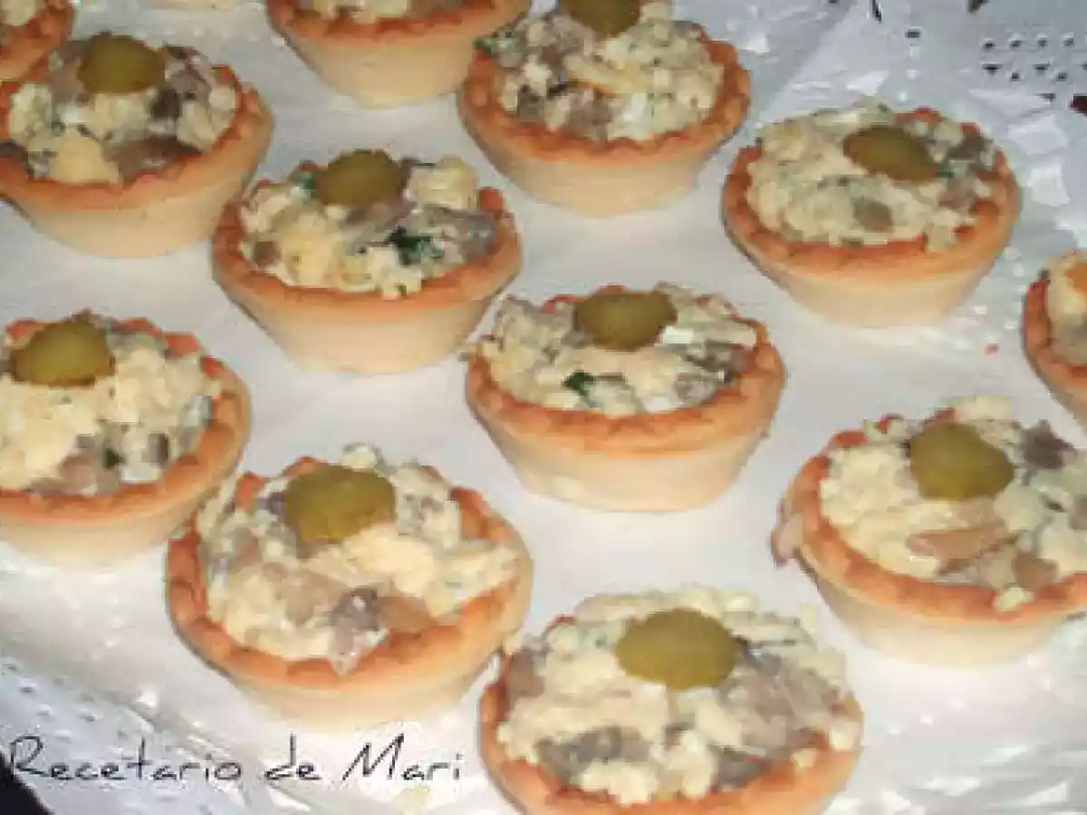 Tartaletas de revuel de huevo con champiñones
