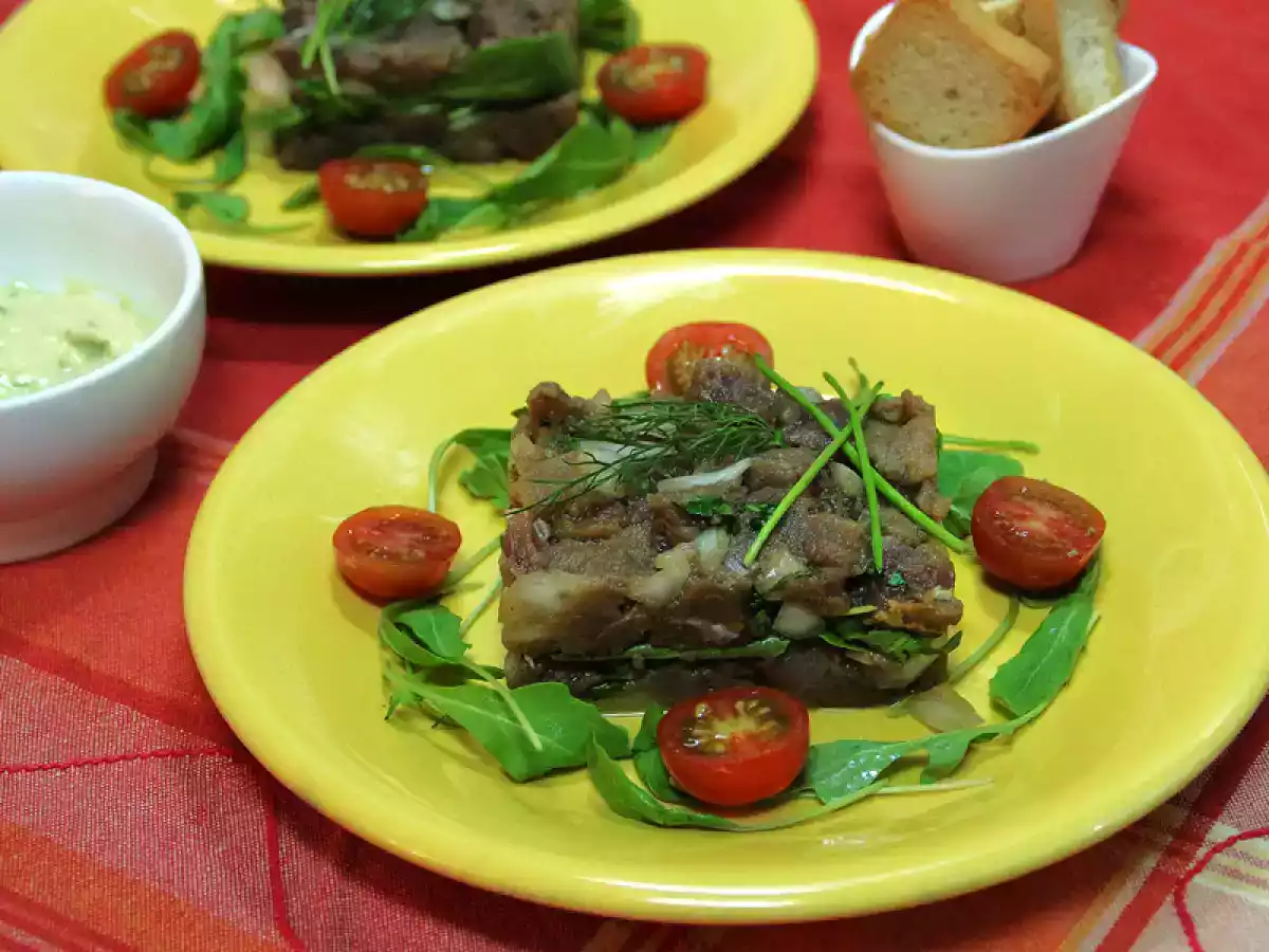 Tartar de atún picante