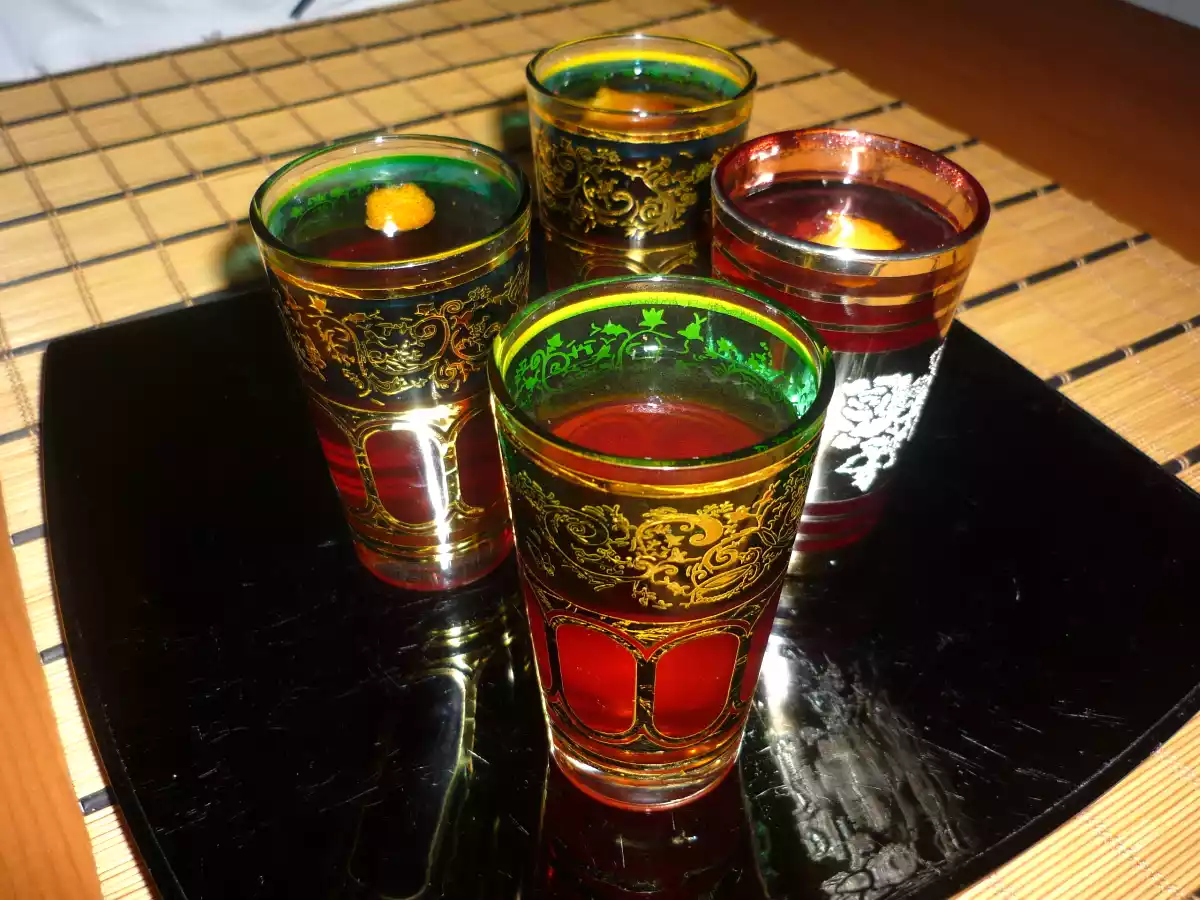 Té Rooibos al aroma de canela y naranja.