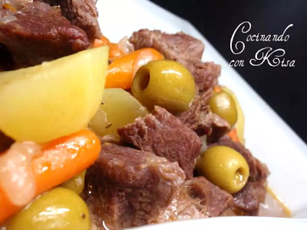 Ternera encebollada con zanahorias baby y aceitunas verdes (fussioncook) - foto 2