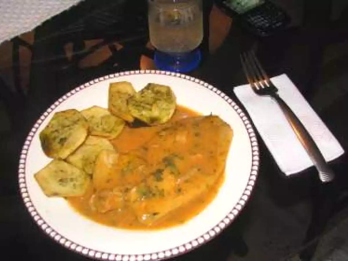 Tilapia en salsa de coco