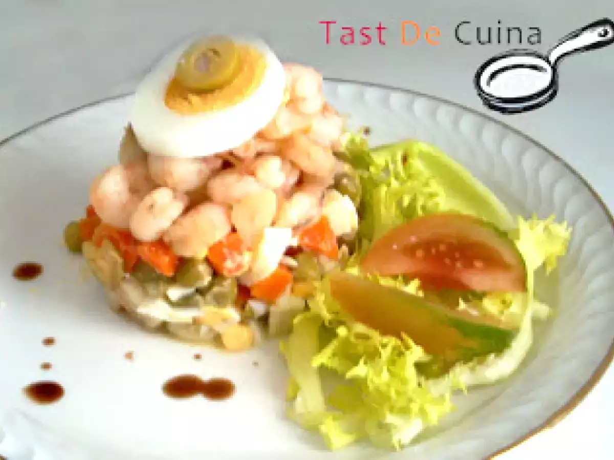 TIMBAL D'AMANIDA RUSSA I GAMBES A L'AJILLO