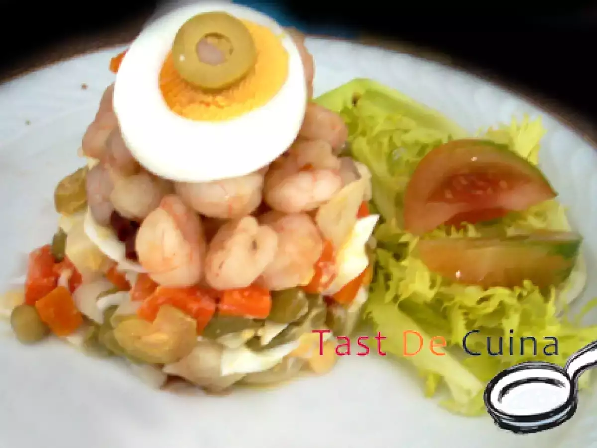 TIMBAL D'AMANIDA RUSSA I GAMBES A L'AJILLO - foto 2