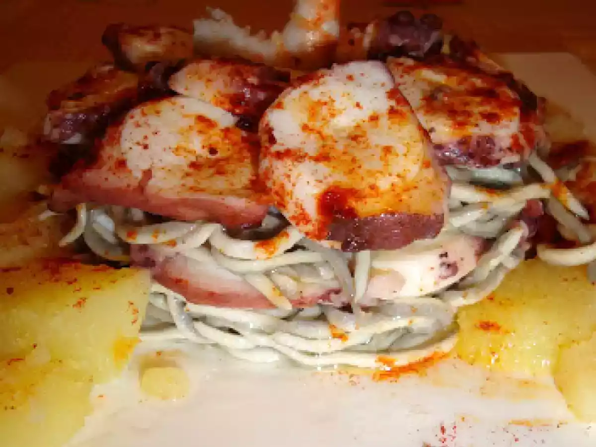 Timbal de gulas y pulpo a la gallega - foto 3
