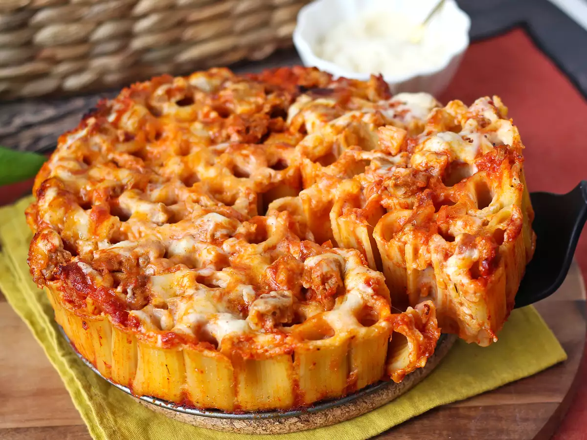 Timbal de rigatoni al horno con salchicha, bechamel y mozzarella - foto 8