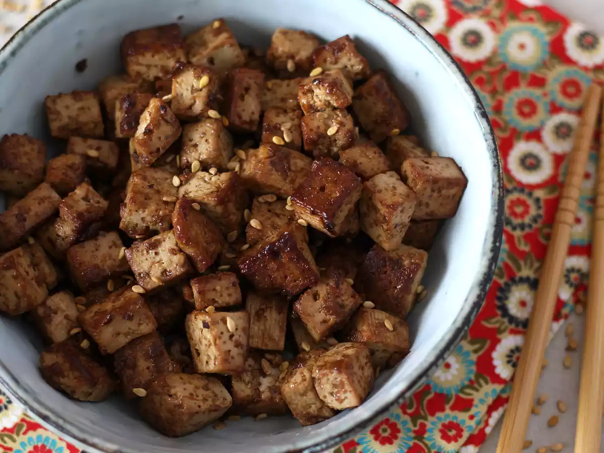 Tofu marinado con sabores asiáticos (¡Te encantará el tofu después de probarlo así!) - foto 2