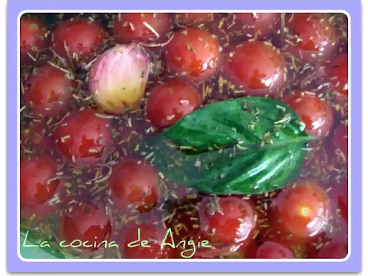 TOMATES MARINADOS A LAS HIERBAS