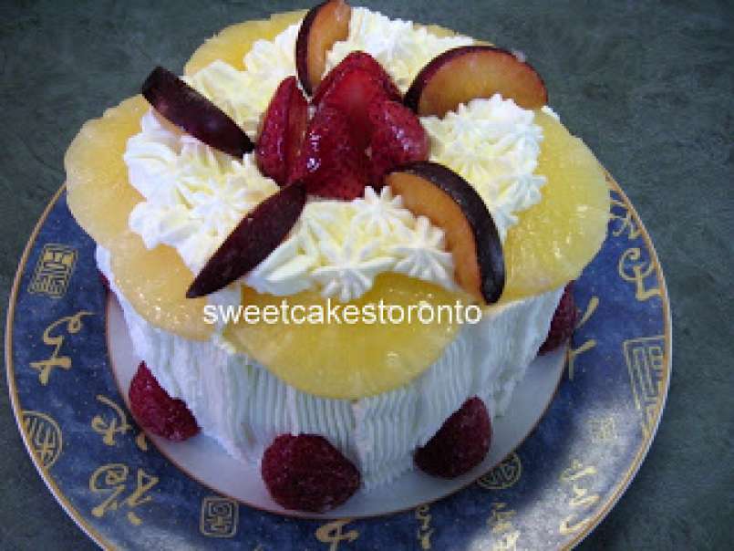 Torta sorpresa de crema, frutas y algo mas........ - foto 9