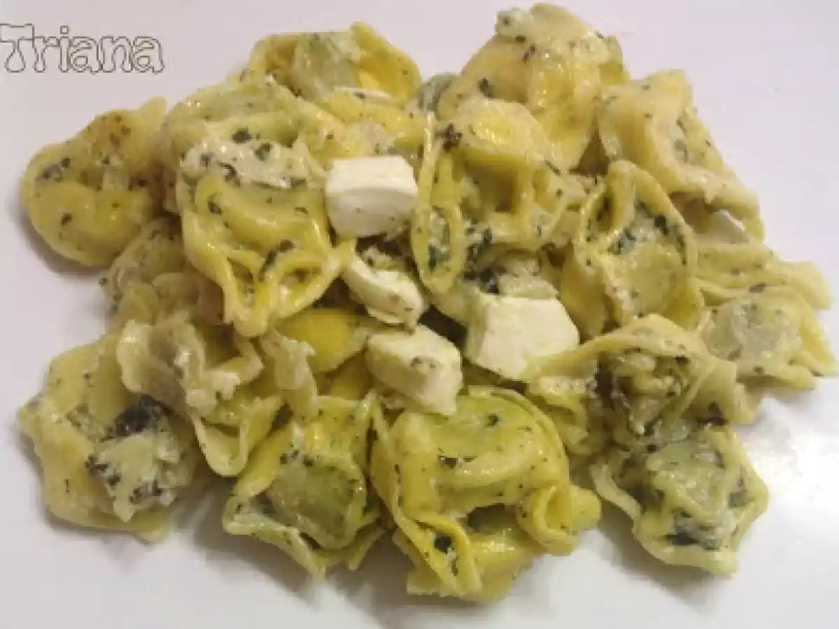 Tortellini a la crema de ricotta y espinacas - foto 2