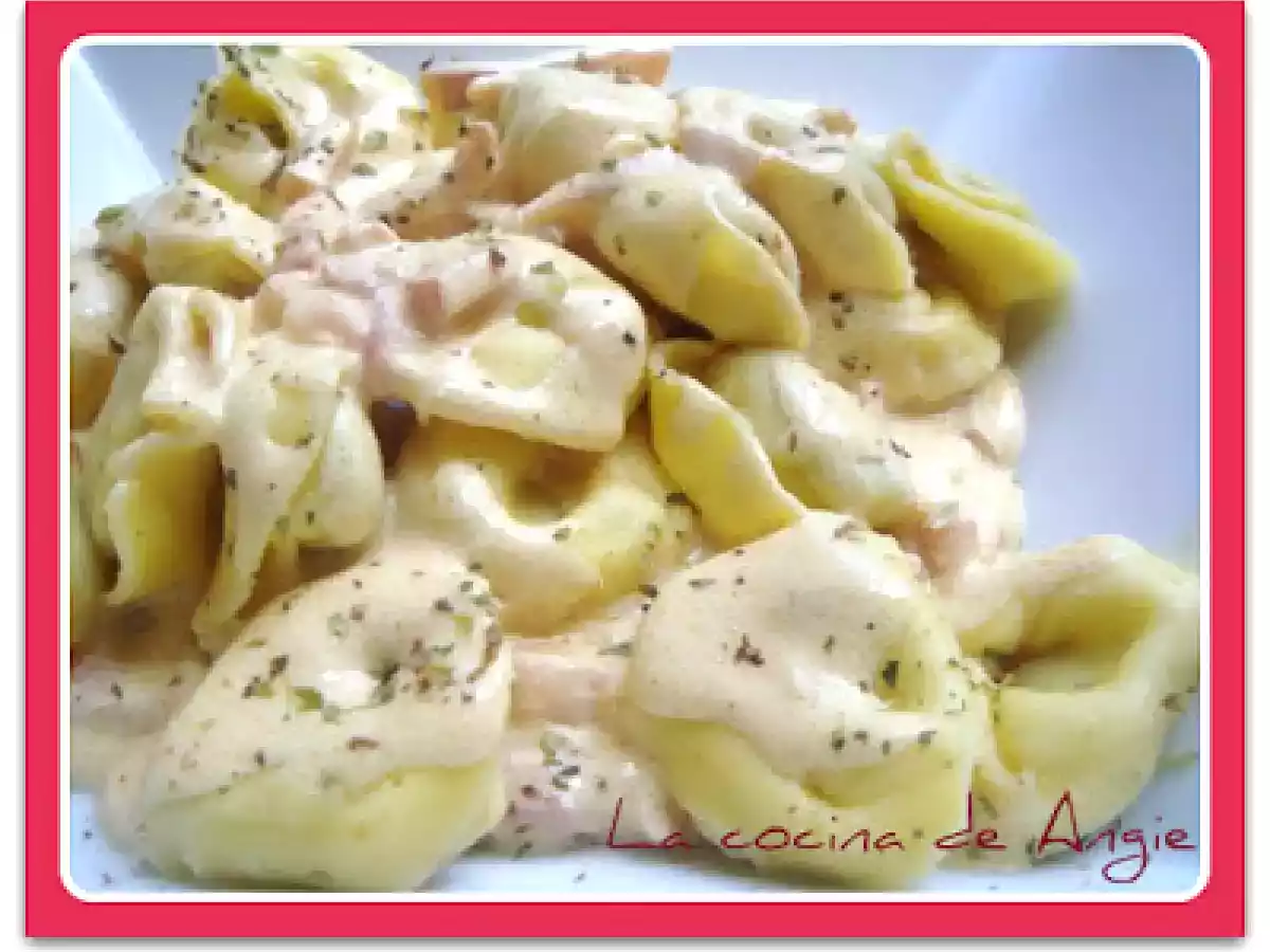 TORTELLINIS CON SALSA DE CURRY