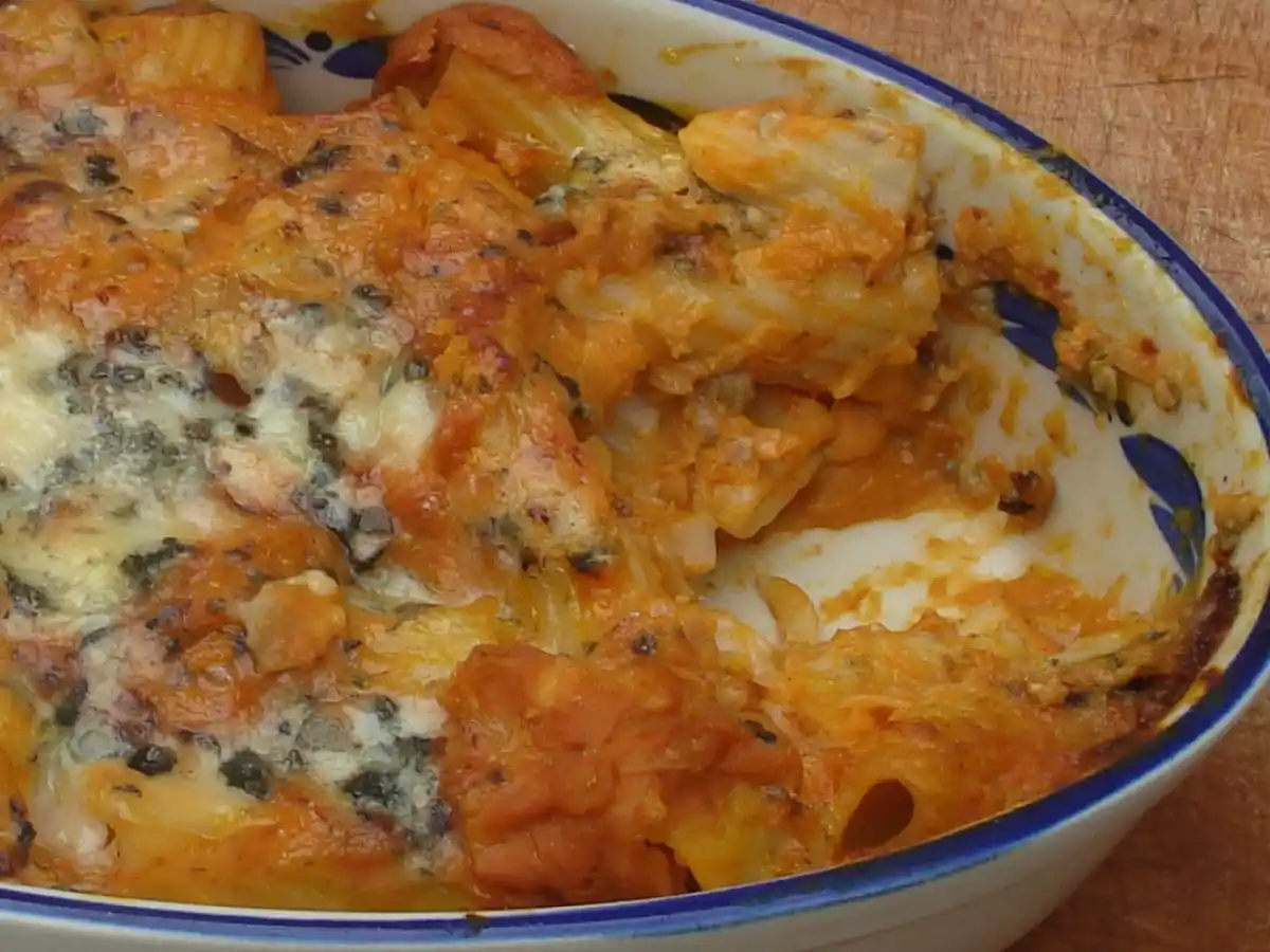Tortiglioni gratinados con calabaza y Roquefort