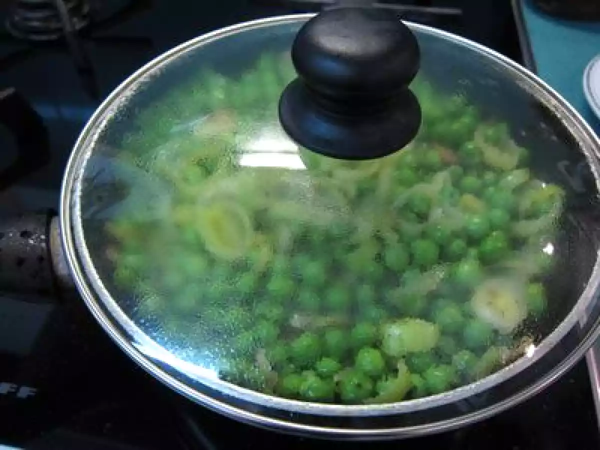 Tortilla de guisantes con jamón - foto 3