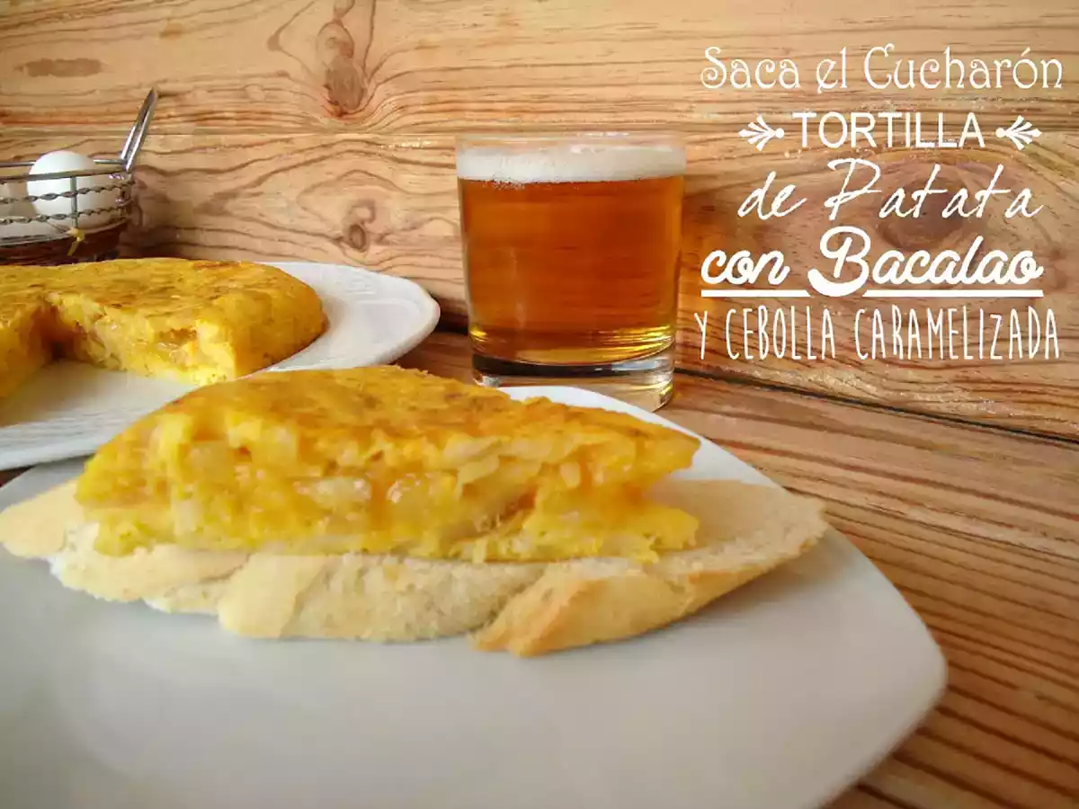 Tortilla de patata con bacalao y cebolla caramelizada