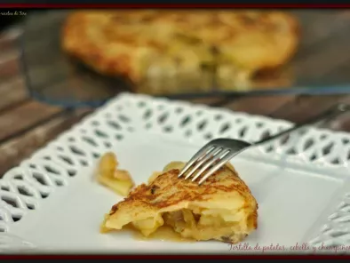 Tortilla de patatas, cebolla y champiñones - foto 2