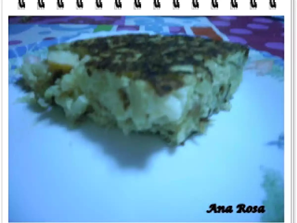 TORTILLA DE PATATAS CON BONITO, BOCAS DE MAR Y LANGOSTINOS COCIDOS