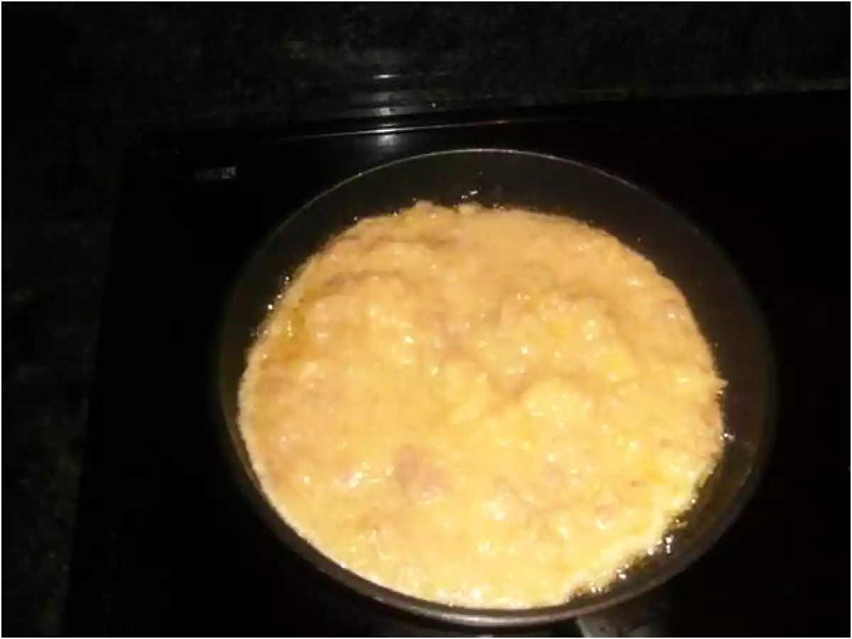 TORTILLA DE PATATAS CON BONITO EN ESCABECHE - foto 6