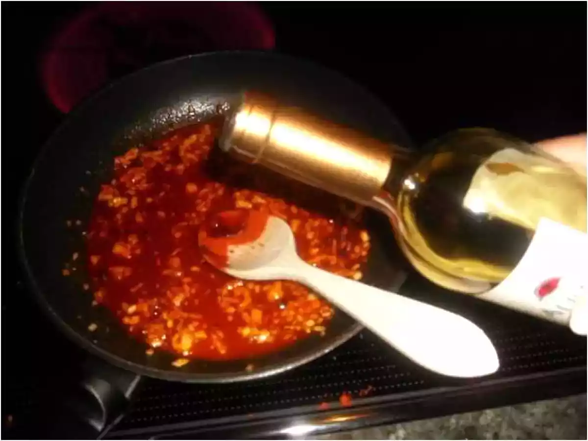 TORTILLA DE PATATAS EN SALSA - foto 4