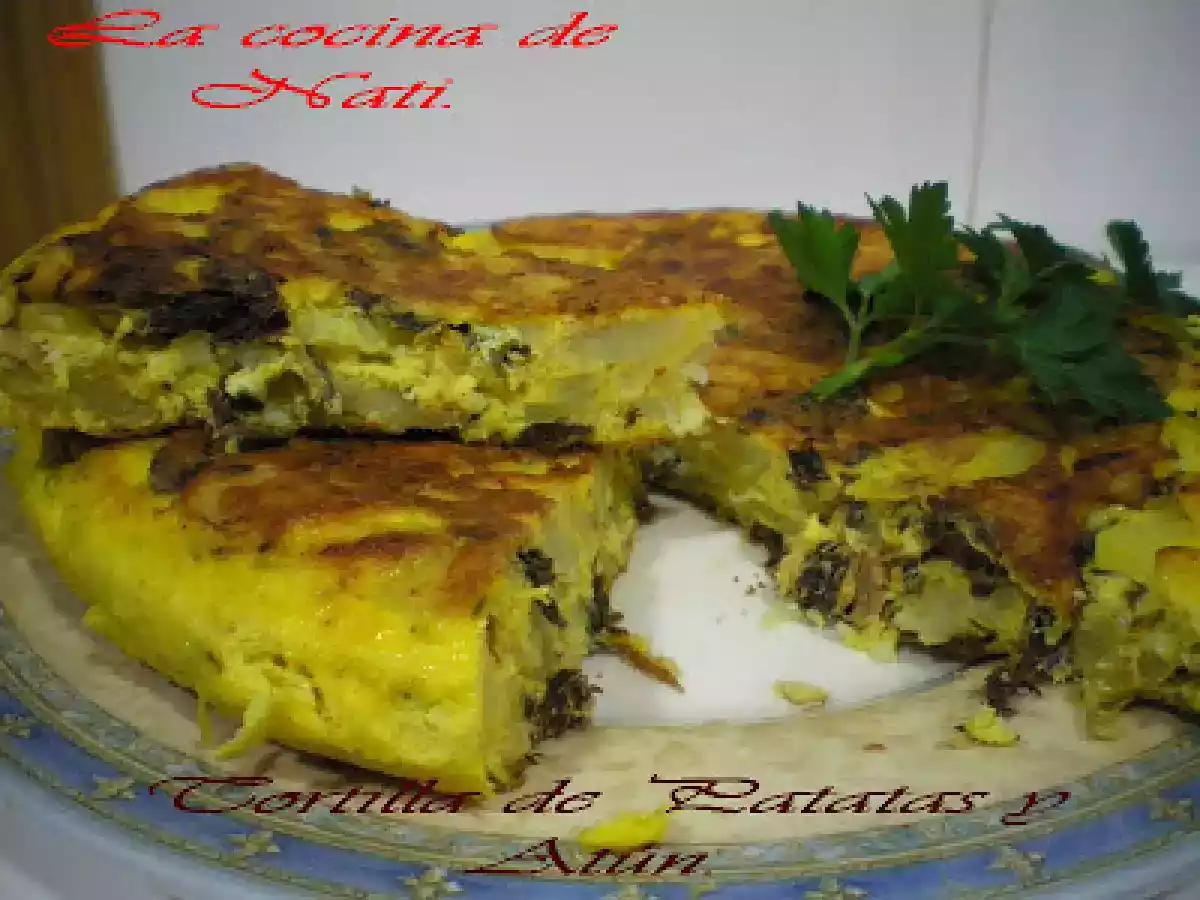 TORTILLA DE PATATAS Y ATÚN. - foto 2