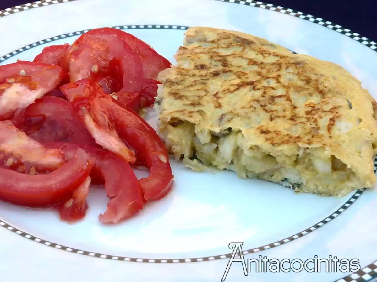 Tortilla de pescado y cebolla caramelizada