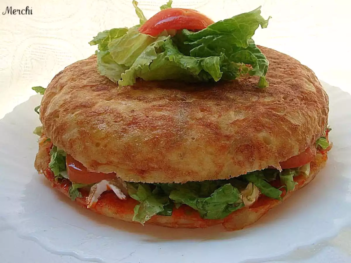 Tortilla rellena de sobrasada y queso brie