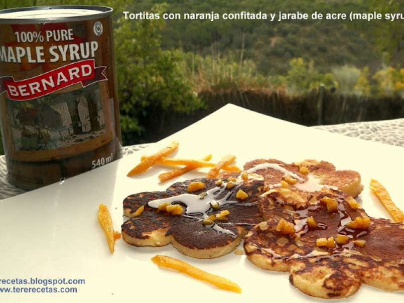 Tortitas con naranja confitada y jarabe de arce (maple syrup). - foto 2