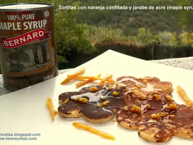 Tortitas con naranja confitada y jarabe de arce (maple syrup). - foto 2
