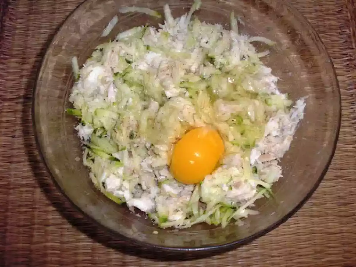 TORTITAS DE PESCADO Y CALABACIN - foto 2