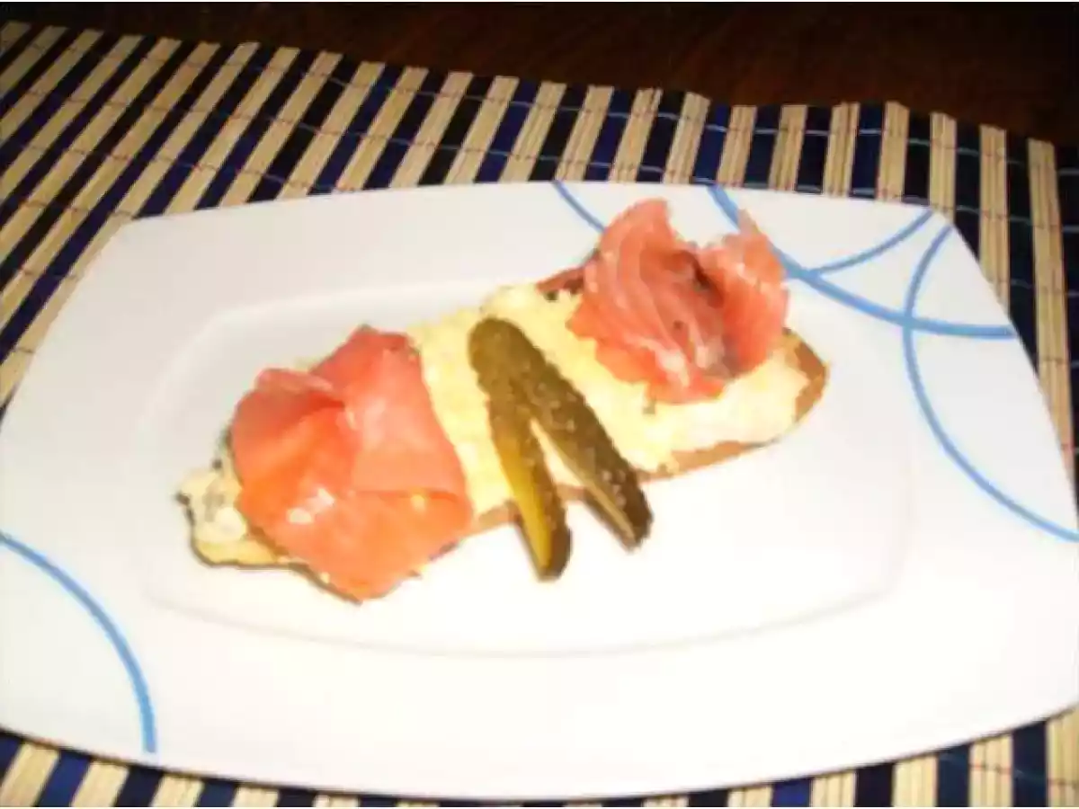 TOSTA DE ENSALADILLA RUSA - foto 2