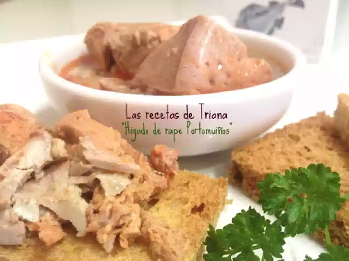 Tosta de higado de rape Portomuiños con aceite de guindilla.