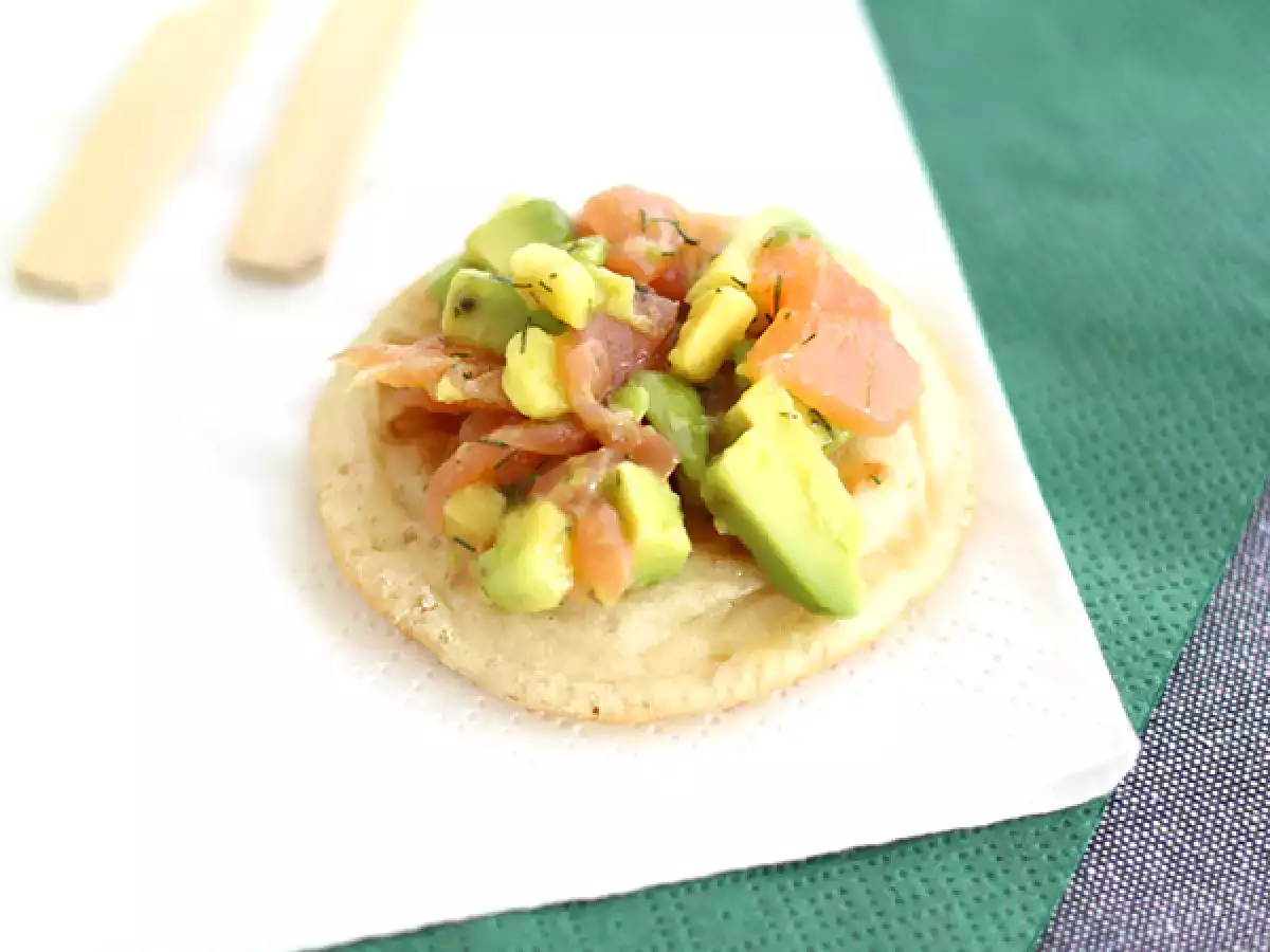 Tostas de salmón y aguacate - foto 2