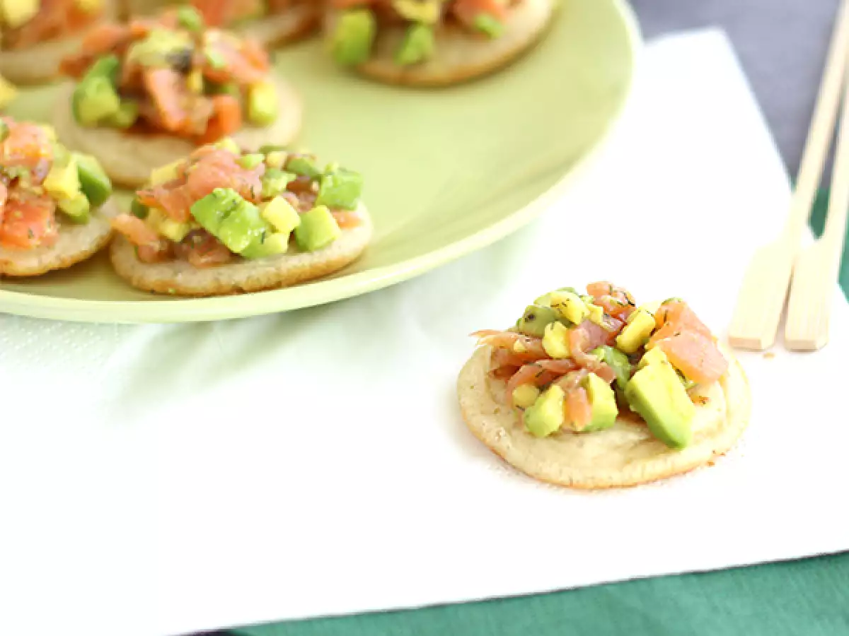 Tostas de salmón y aguacate - foto 3